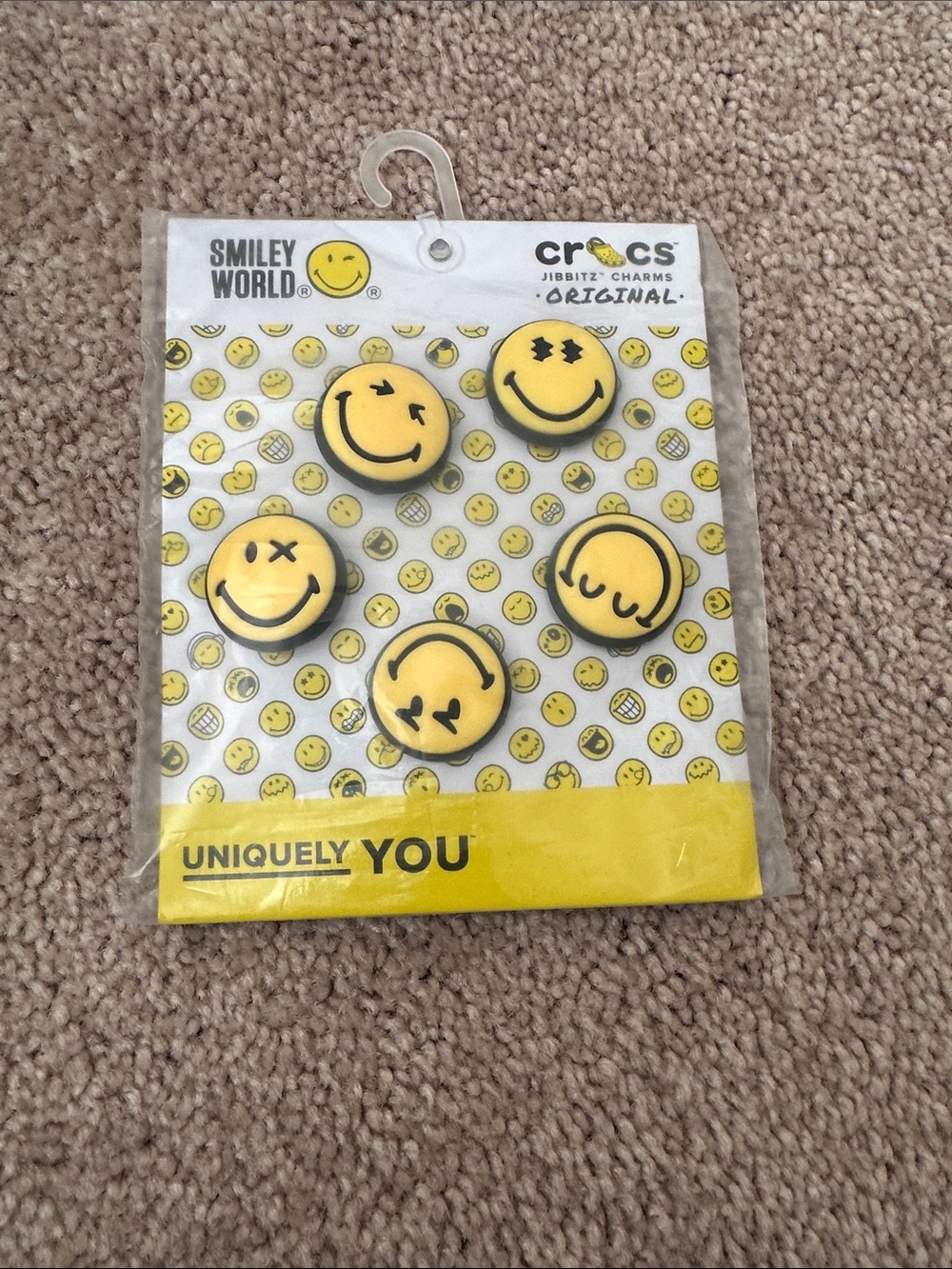 CROCS Smiley World Yellow Emoji Jibbitz Charms - Pack of 5